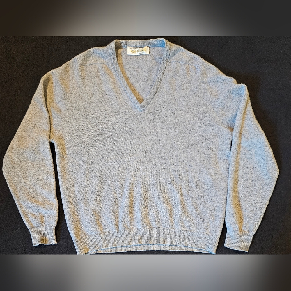 Vintage Lyle & Scott Men's 100% Lambs Wool Pullover Solid Light Gray Size 46